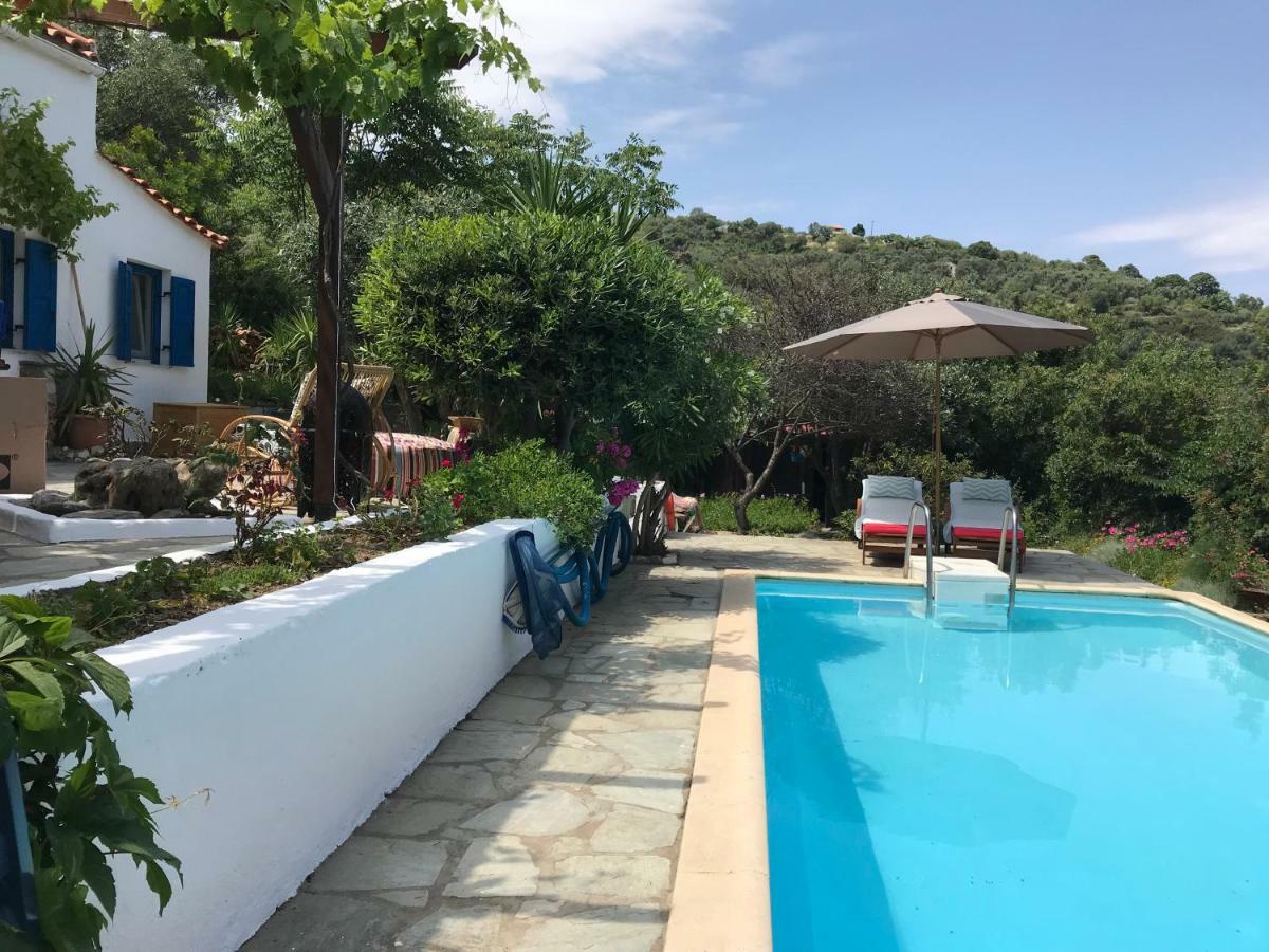 Romantic Lemonia Cottage Skopelos Town Exterior foto